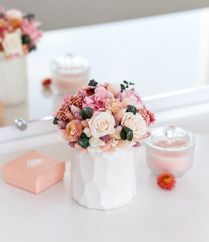 Holiday & Interior Decor